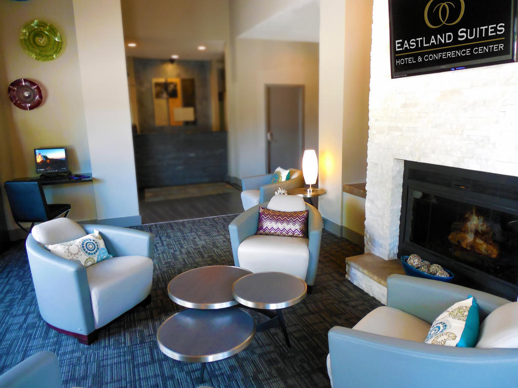 Eastland Suites Hotel & Conference Center Bloomington Exterior foto